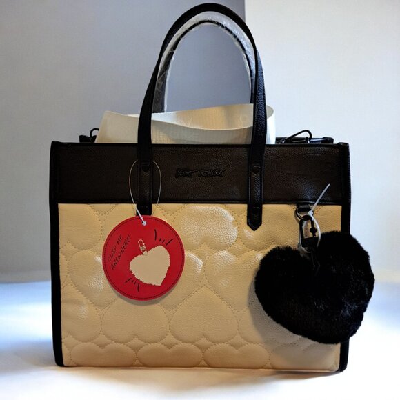 Betsey Johnson XOBECCA-H White & Black Tote NWT - Picture 3 of 15